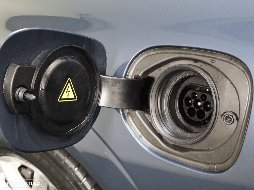 Volvo XC 60 2.0 T8 PHEV Inscription AWD - 24