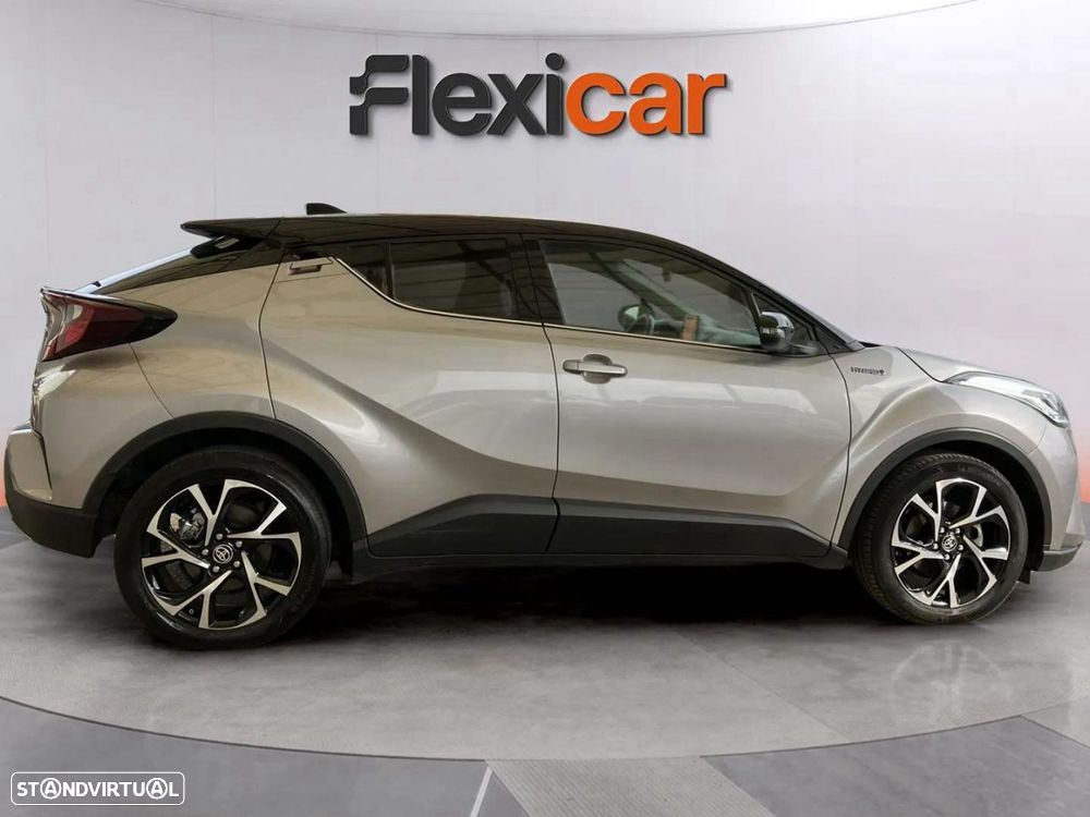 Toyota C-HR 2.0 Hybrid Square Collection - 2
