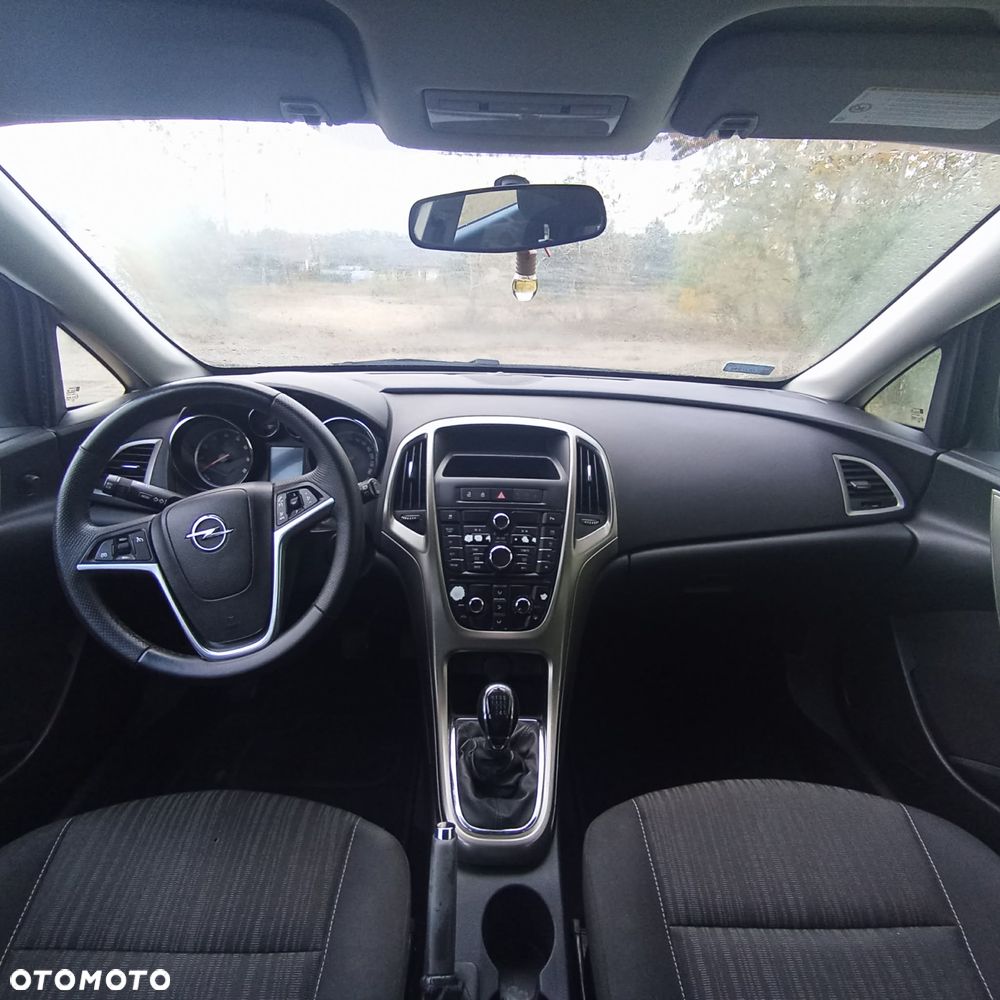 Opel Astra 1.4 T Cosmo - 10