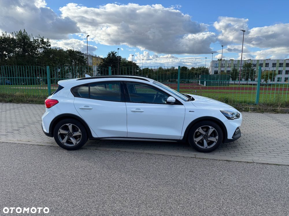 Ford Focus 1.0 EcoBoost Active Business - 3