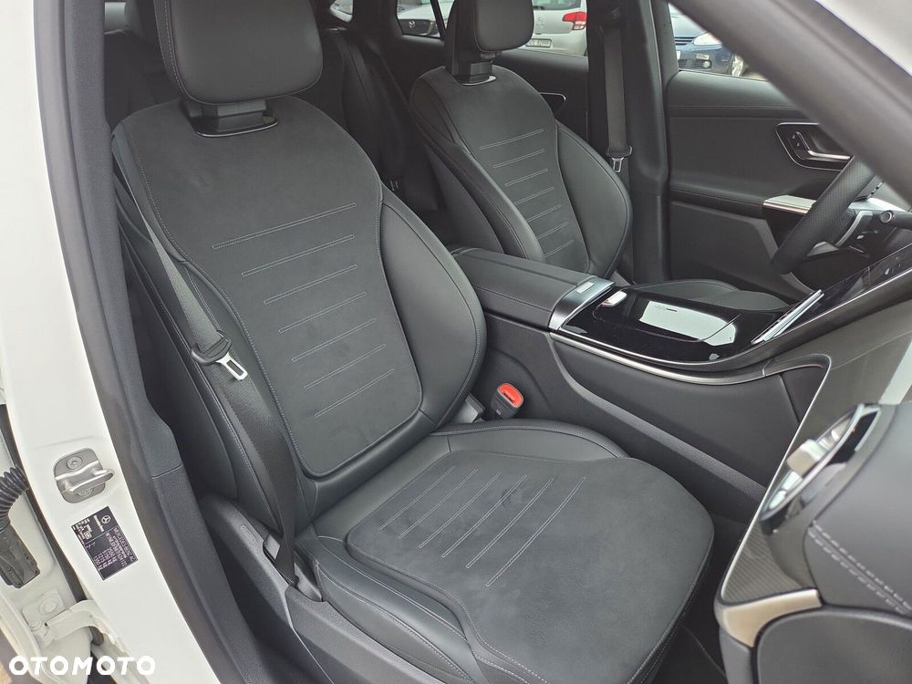 Mercedes-Benz GLC - 24