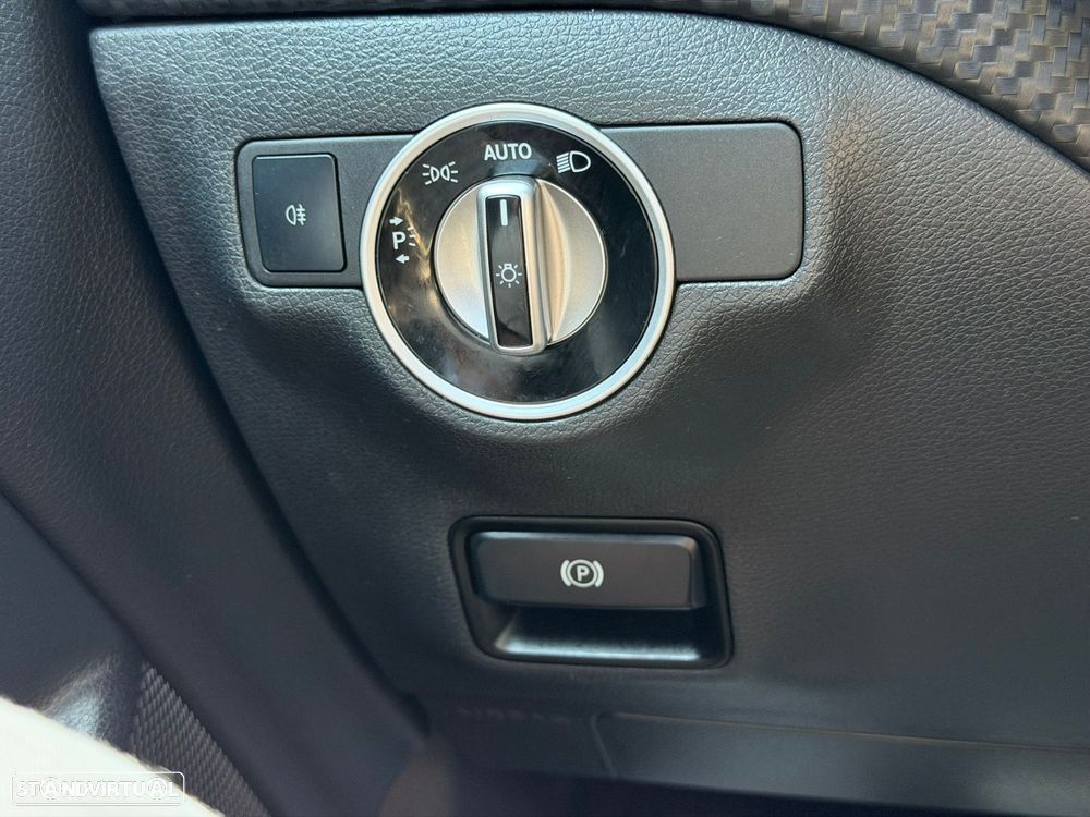 Mercedes-Benz A 180 CDI BE AMG Line - 24