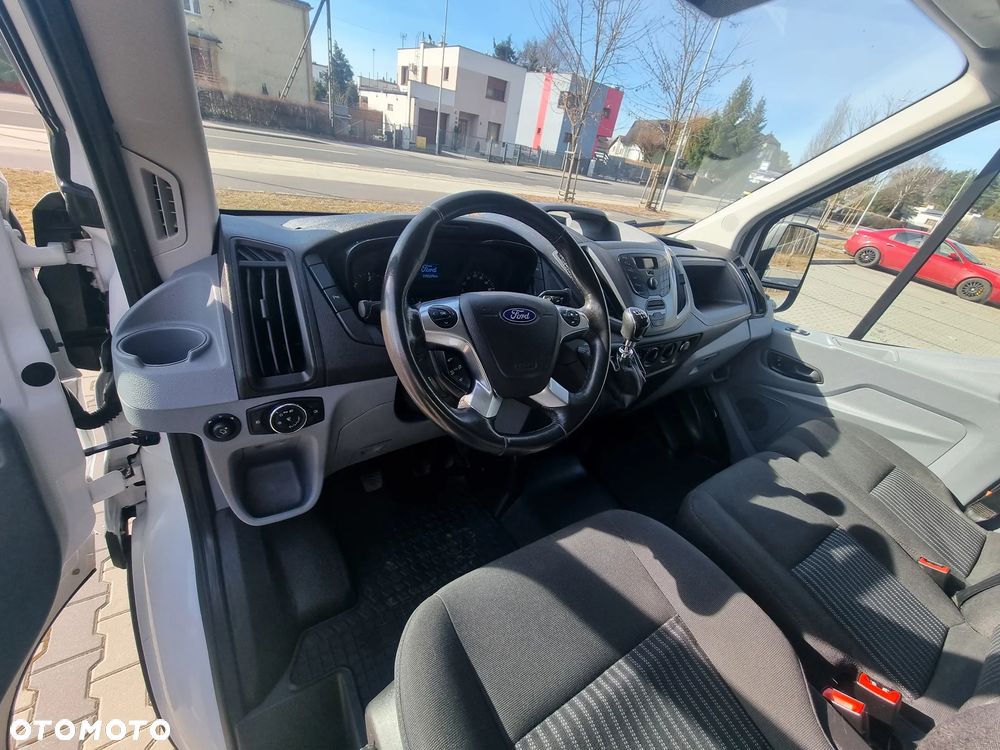 Ford Transit - 11