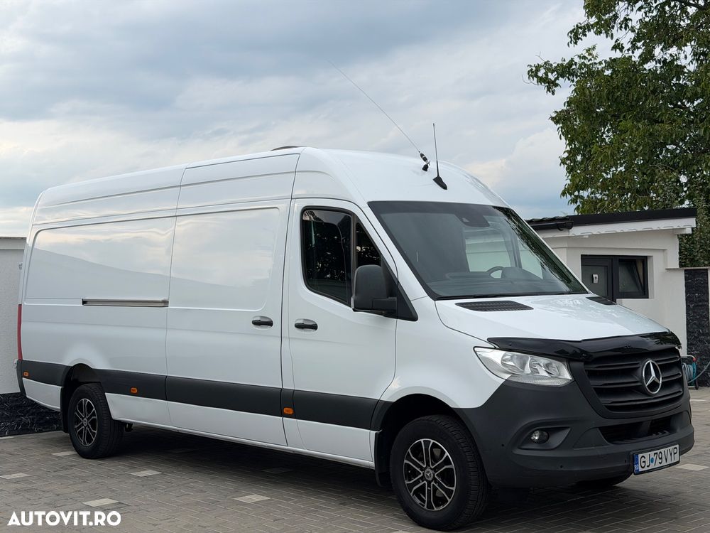 Mercedes-Benz Sprinter - 14
