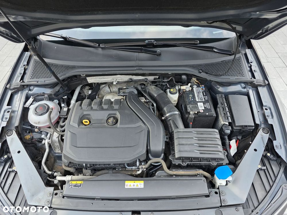 Volkswagen Passat - 36