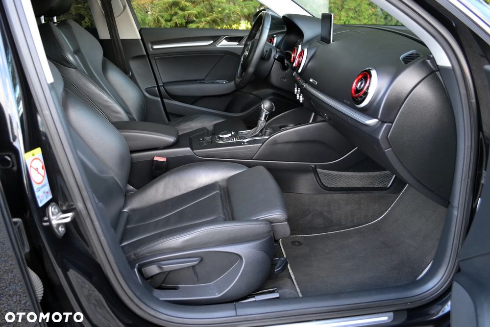 Audi A3 Sportback - 16