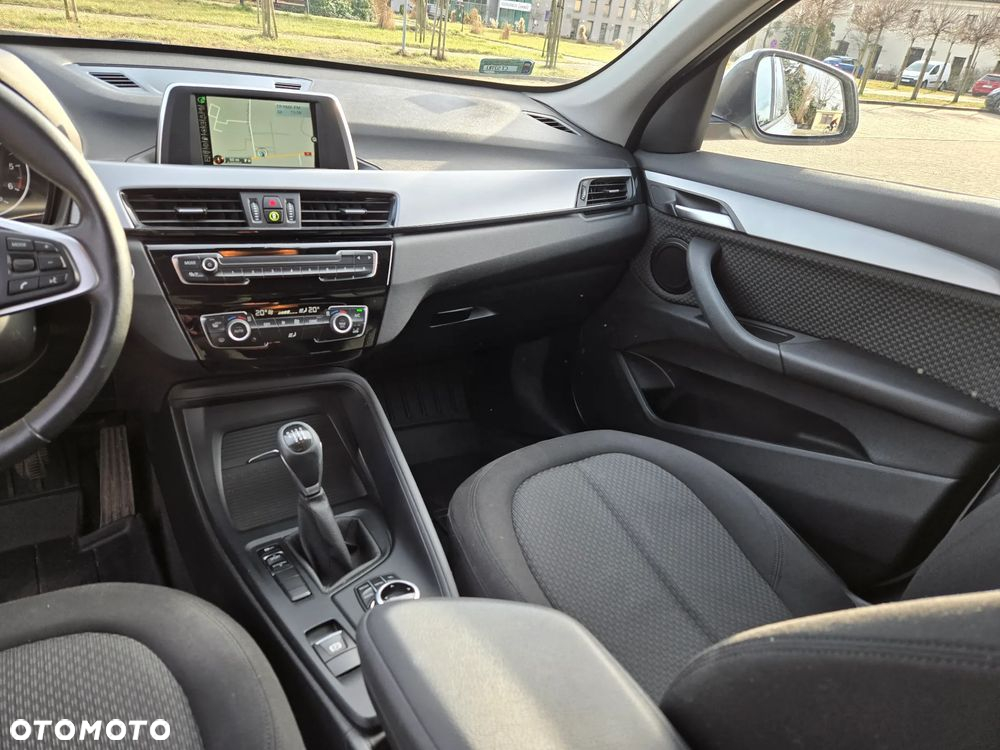 BMW X1 sDrive18d - 15