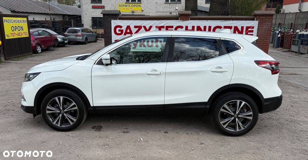 Nissan Qashqai 1.2 DIG-T N-Connecta EU6 - 2