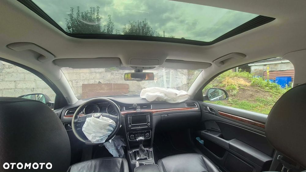 Skoda Superb 2.0 TDI Elegance DSG - 9