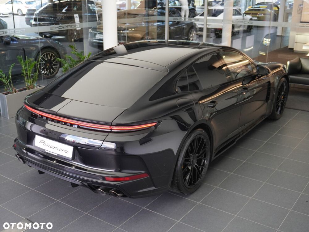 Porsche Panamera Turbo S E-Hybrid PHEV - 16