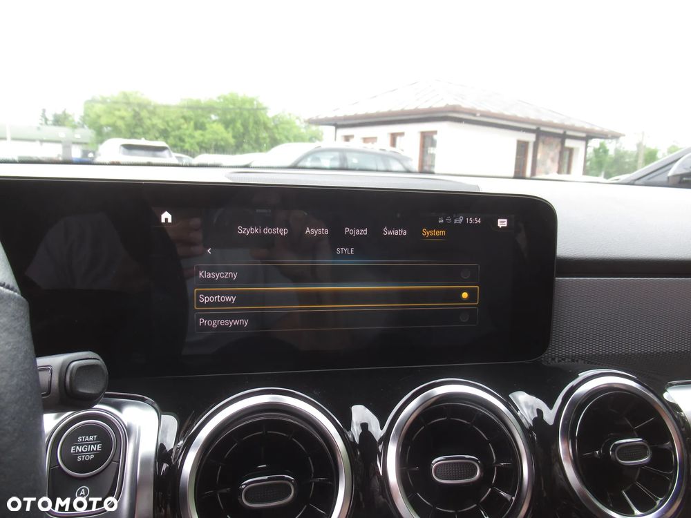Mercedes-Benz GLB 200 7G-DCT - 30