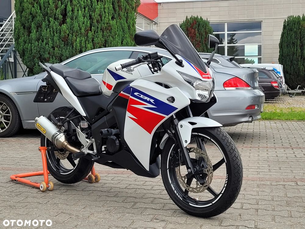 Honda CBR - 16
