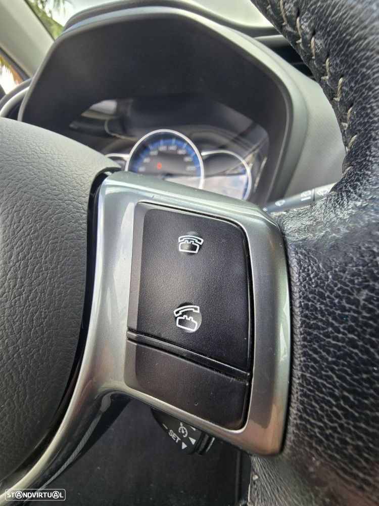 Toyota Yaris 1.5 HSD Comfort - 18