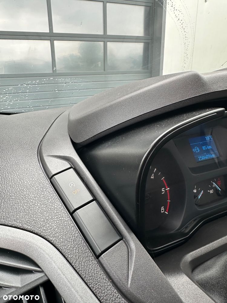Ford Transit Custom - 26