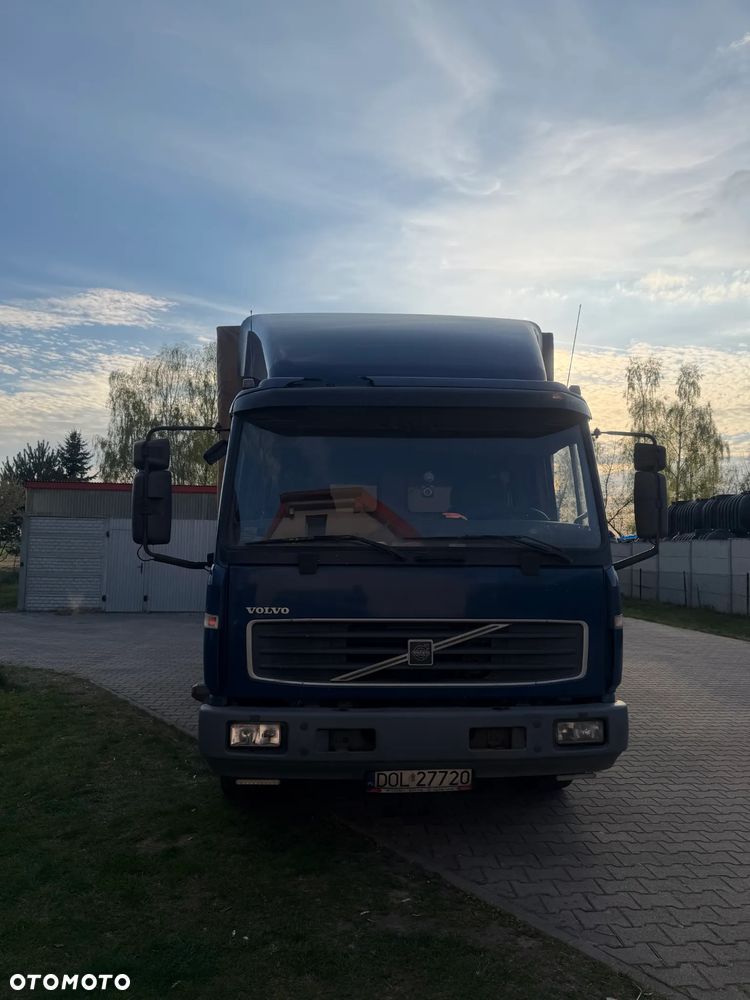 Volvo FL6 - 8