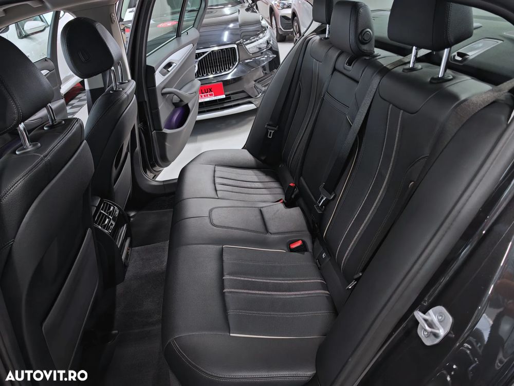 BMW Seria 5 520e AT PHEV - 32