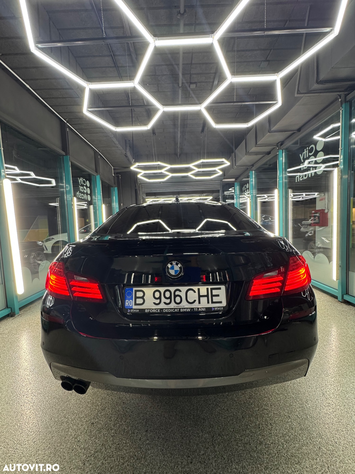 BMW Seria 5 520d AT - 8