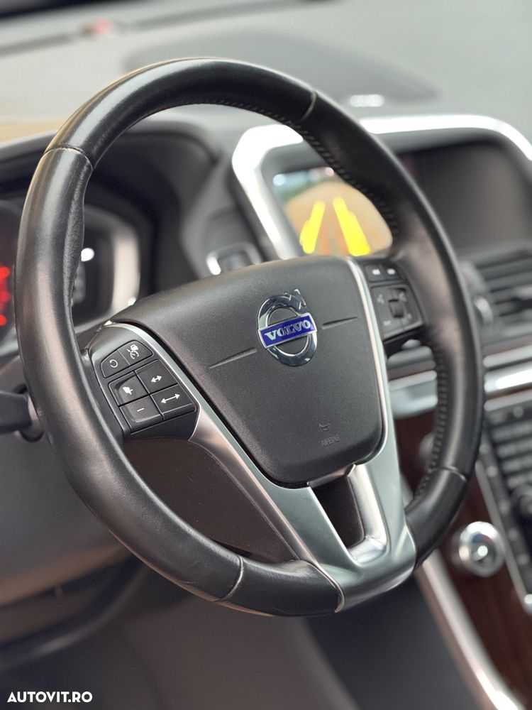 Volvo XC 60 D4 Geartronic Inscription - 23