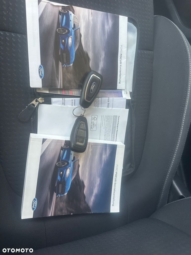 Ford Focus 1.5 EcoBlue Start-Stopp-System TITANIUM - 14