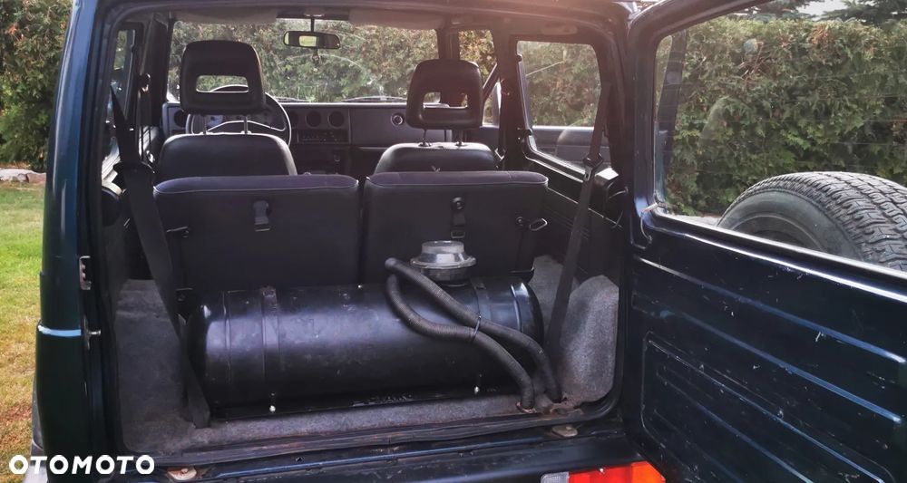 Suzuki Samurai 1.3 JX Canvas Top Special - 12