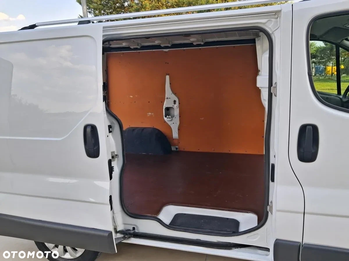 Opel Vivaro - 27