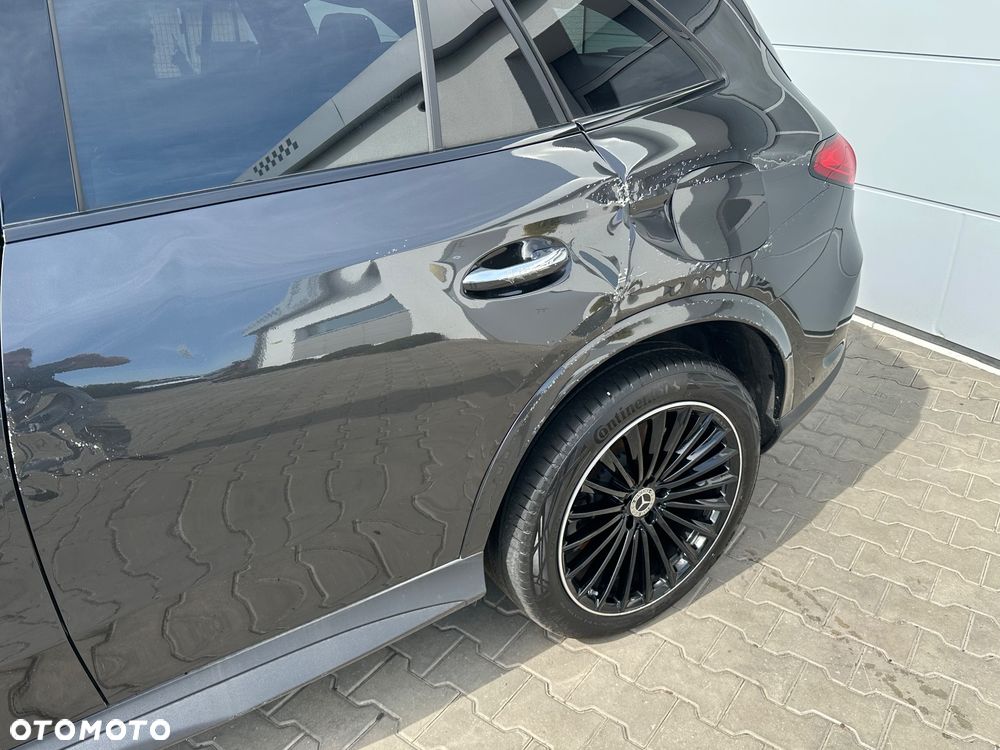 Mercedes-Benz GLC 300 e 4Matic 9G-TRONIC AMG Line - 19
