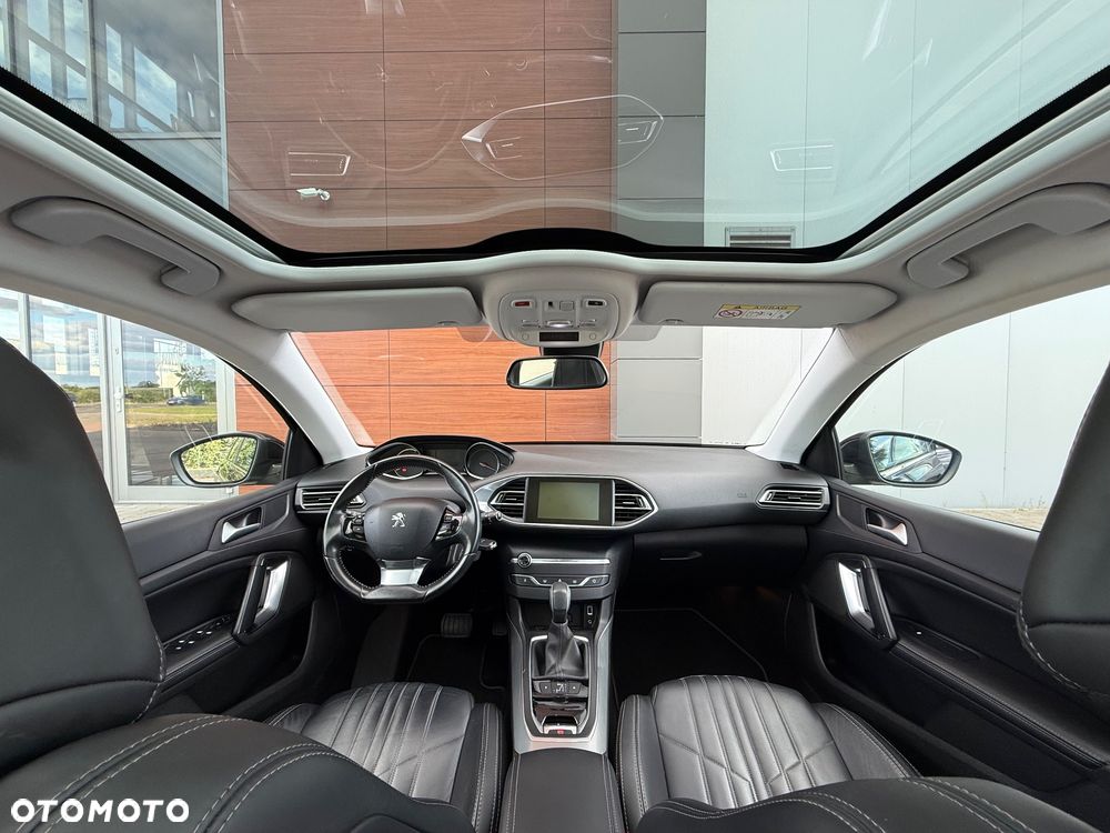 Peugeot 308 1.2 PureTech Allure S&S - 31