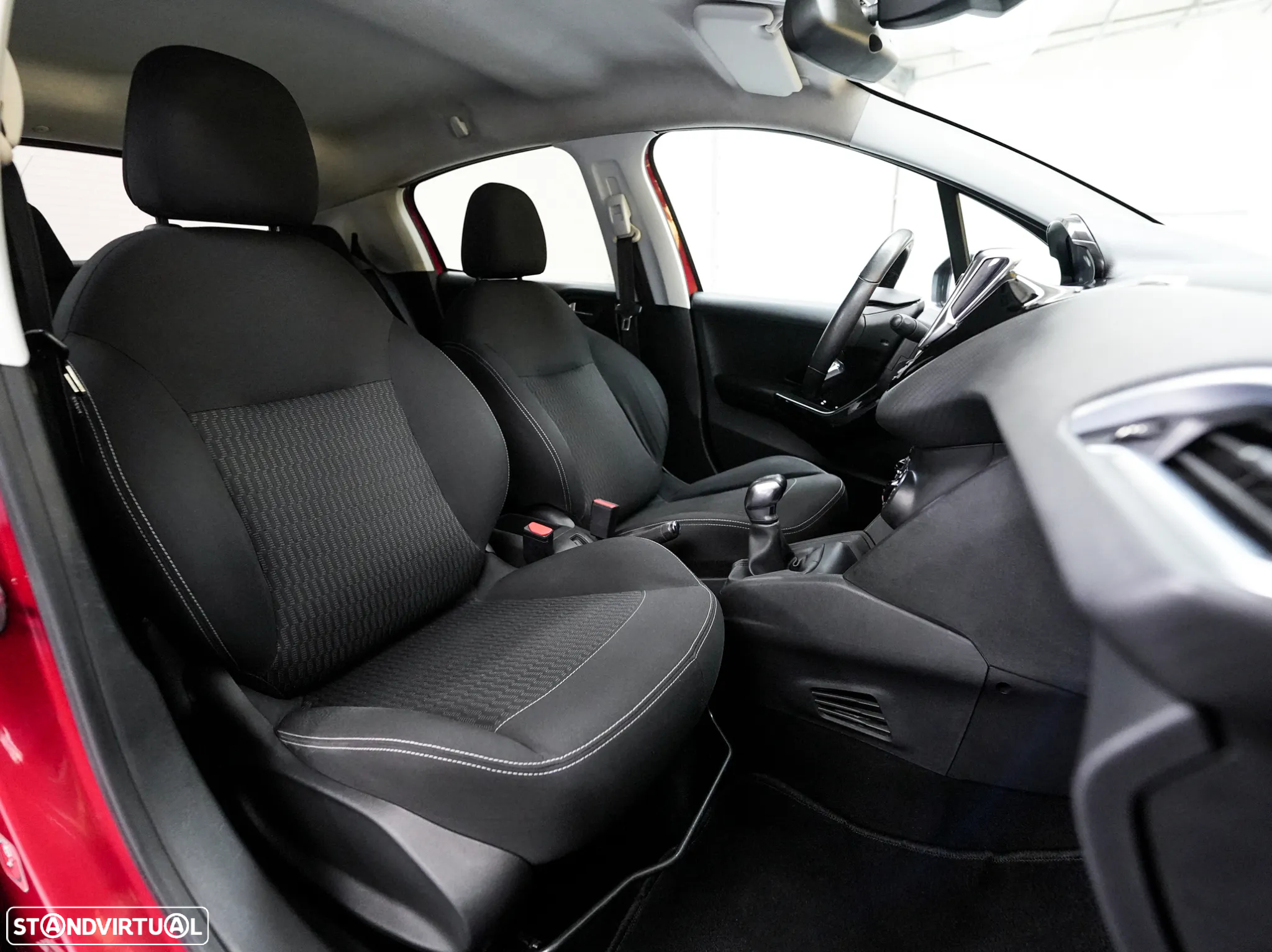 Peugeot 208 1.2 PureTech Style - 4