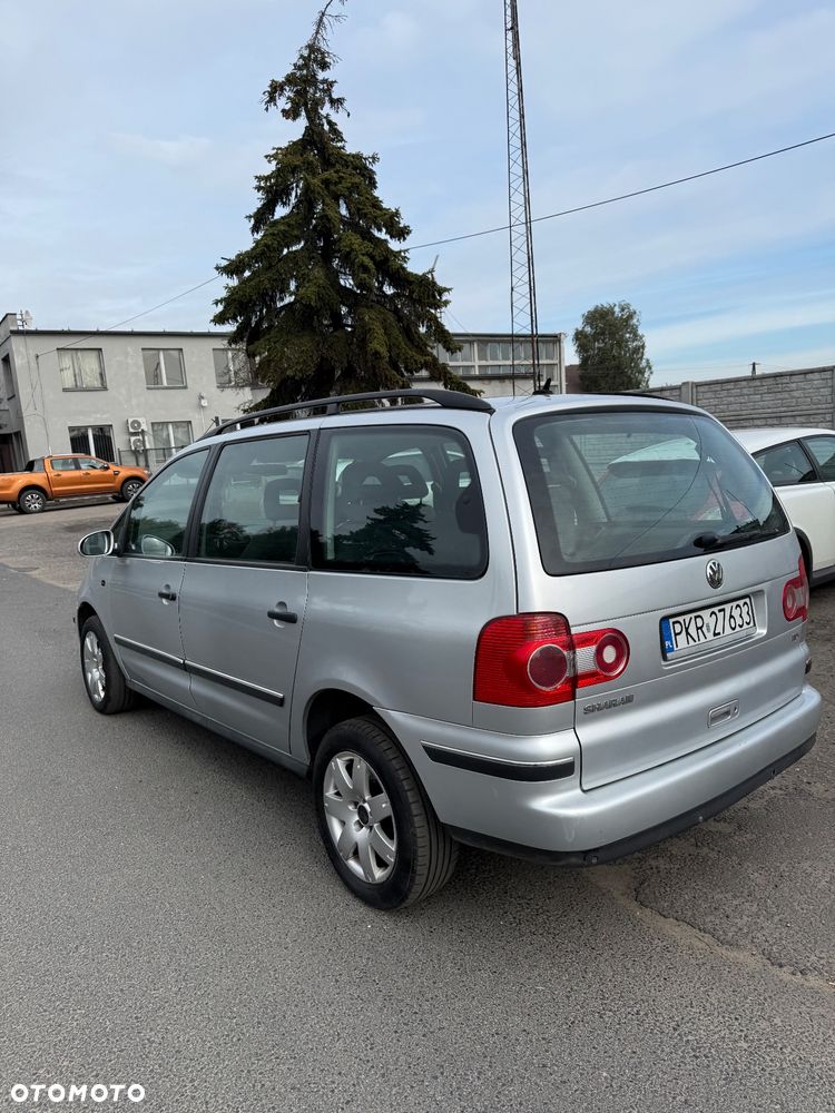 Volkswagen Sharan 1.9 TDI Comfortline - 6
