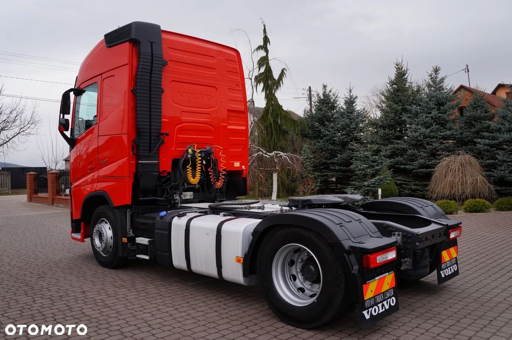 Volvo FH 4 EURO 6 GLOBETROTTER PEŁEN SERWIS HYDRAULIKA - 4