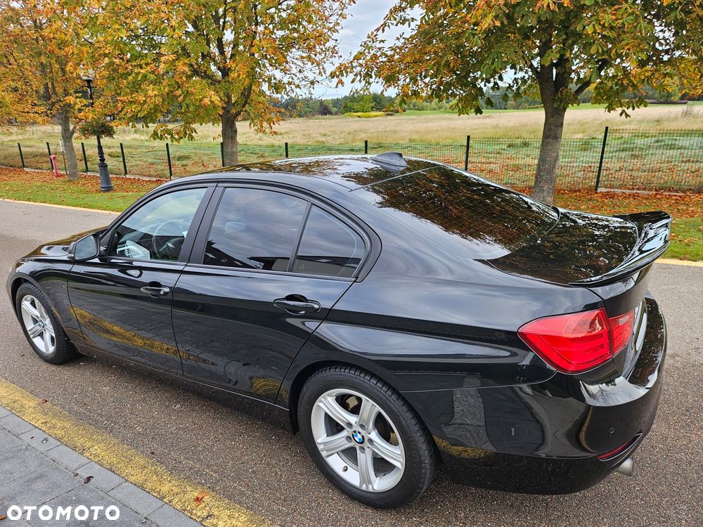 BMW Seria 3 - 22
