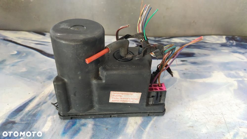 POMPKA ZAMKA CENTRALNEGO AUDI 80 B4 4A0862257A - 1
