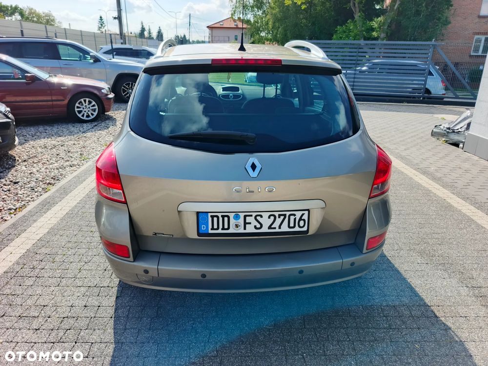 Renault Clio 1.2 16V 75 Night and Day - 7