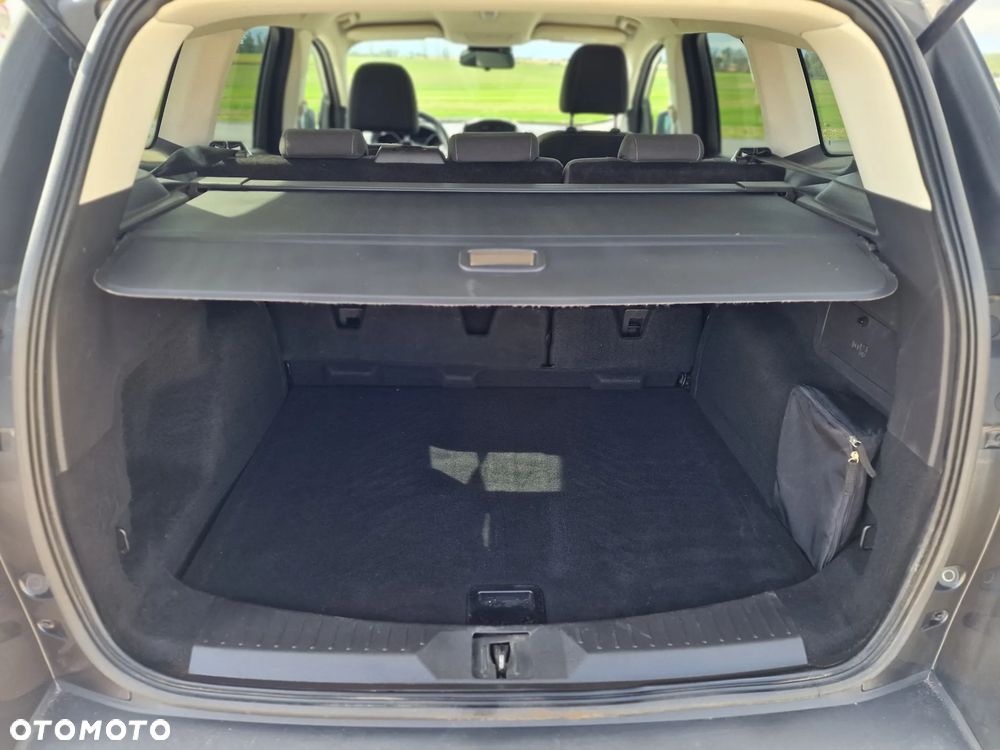 Ford Kuga 2.0 TDCi 2x4 Business Edition - 20
