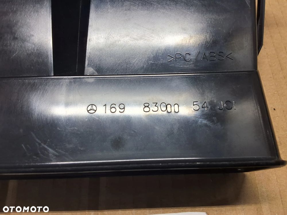 MERCEDES A-KLASA W169 WLOT POWIETRZA SRODKOWA A1698300054 - 7