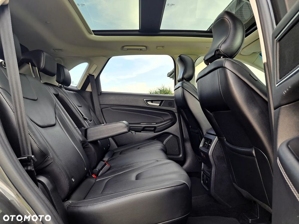 Ford Edge - 8