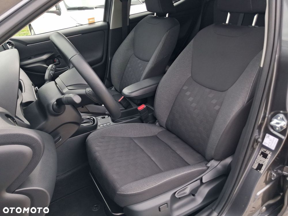 Toyota Yaris Hybrid 1.5 Style - 11