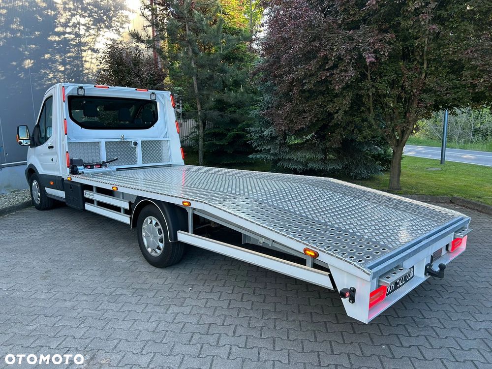 Ford Transit - 9
