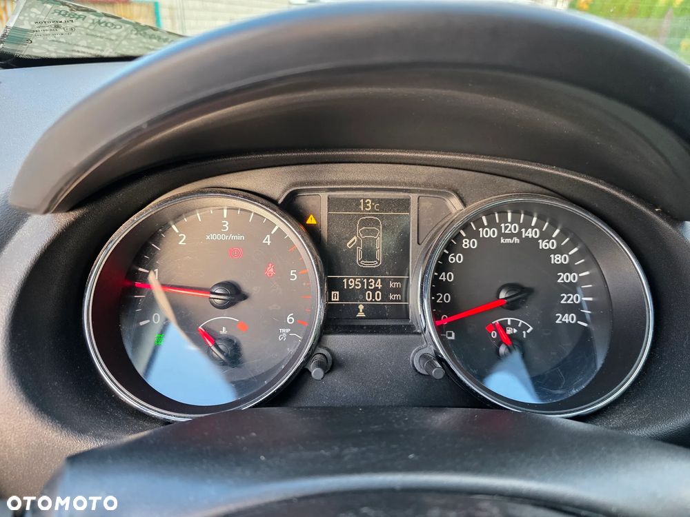 Nissan Qashqai 2.0 dCi 4 x 4 DPF tekna - 21