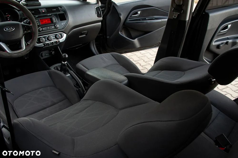 Kia Rio 1.2 Business Line - 35
