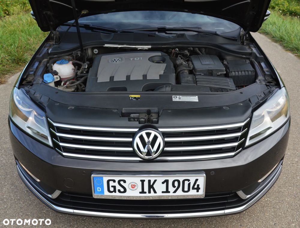 Volkswagen Passat - 14