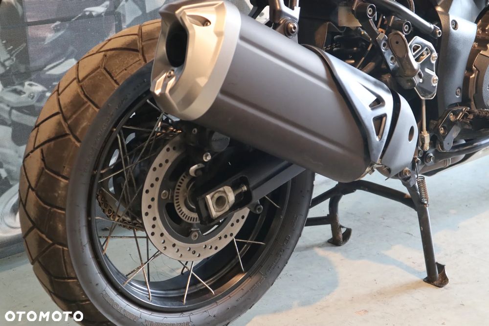 Suzuki V-STROM - 25