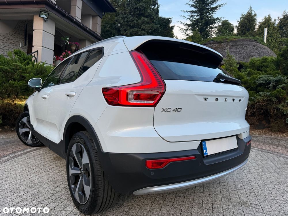 Volvo XC 40 B3 B DKG Plus Dark - 25