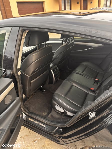 BMW Seria 5 530d xDrive - 10