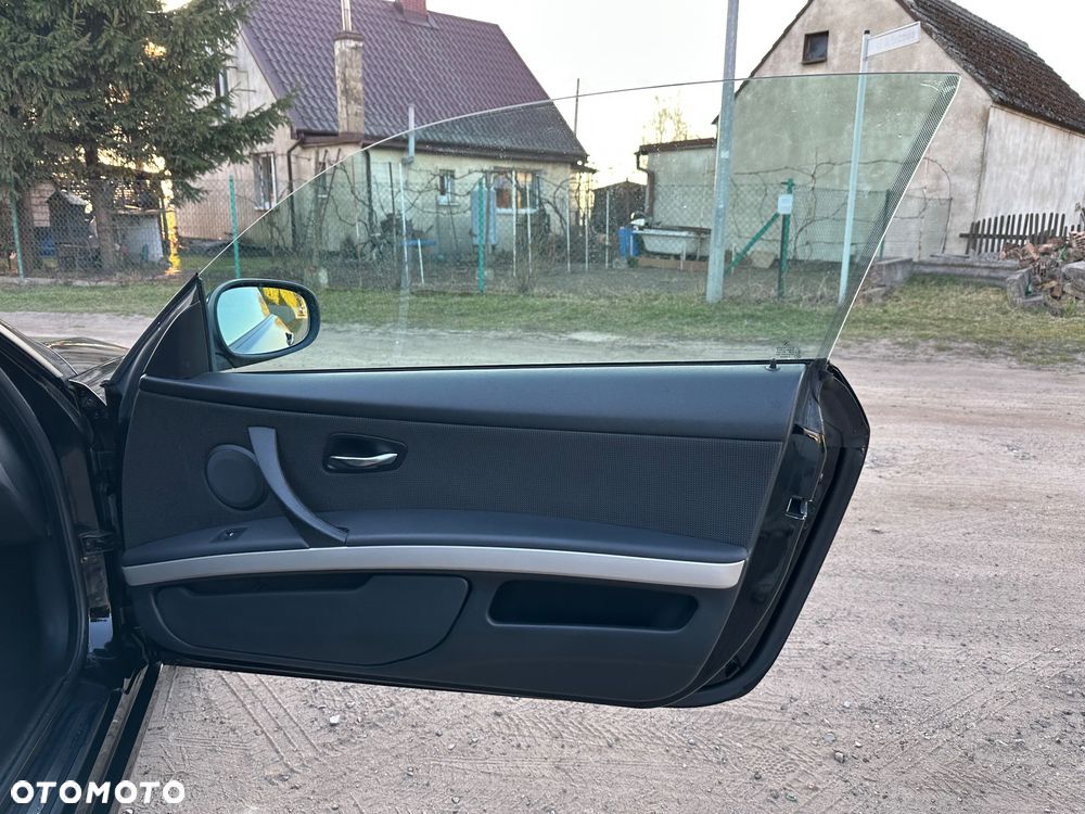 BMW Seria 3 320i - 16