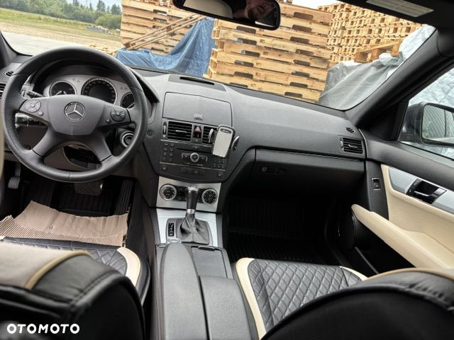 Mercedes-Benz Klasa C 320 CDI DPF 4Matic 7G-TRONIC Avantgarde - 11