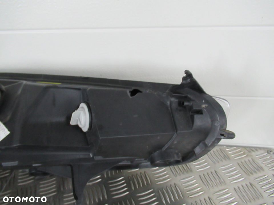 LAMPA PRAWA LEWA PRZEDNIA FORD FIESTA MK7 LIFT 2012- - 5