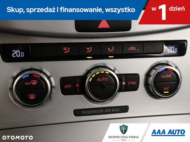 Volkswagen Passat Variant - 18