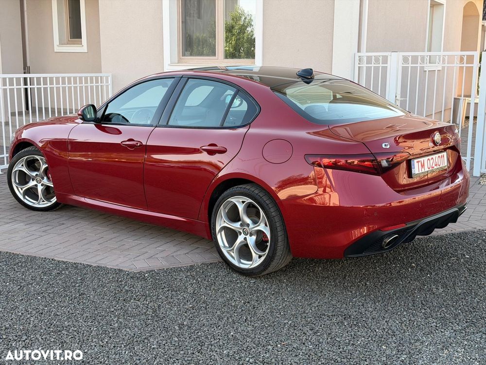 Alfa Romeo Giulia 2.0 Turbo AWD AT8 Veloce - 4