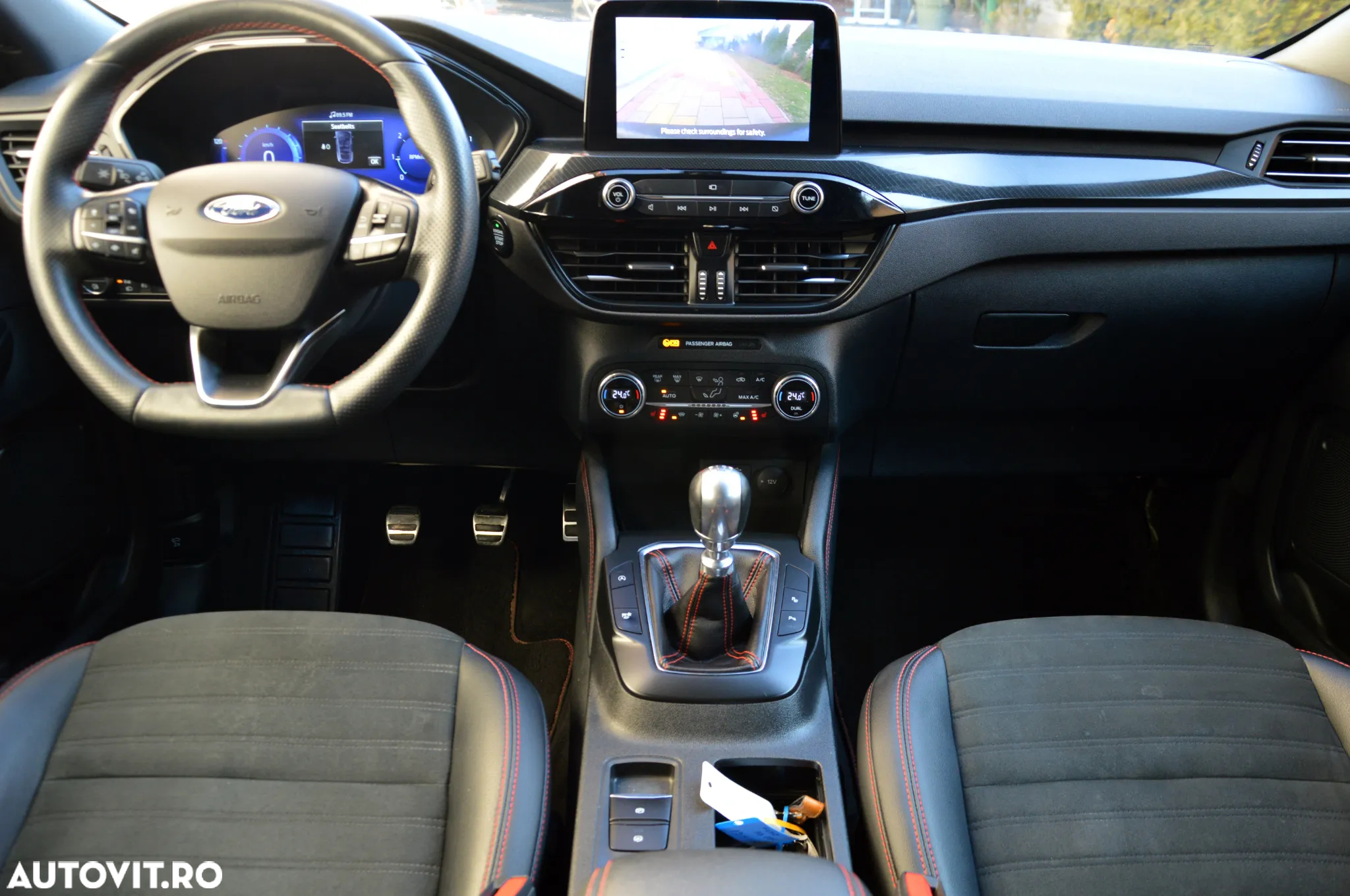 Ford Kuga 2.0 TDCi 2WD ST-Line - 5